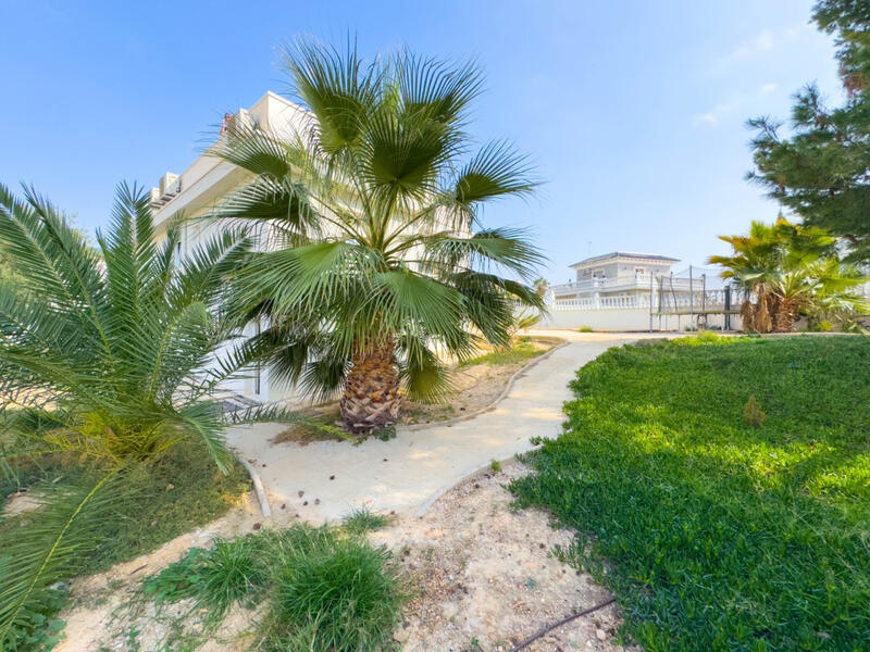 4 bedroom Villa for sale