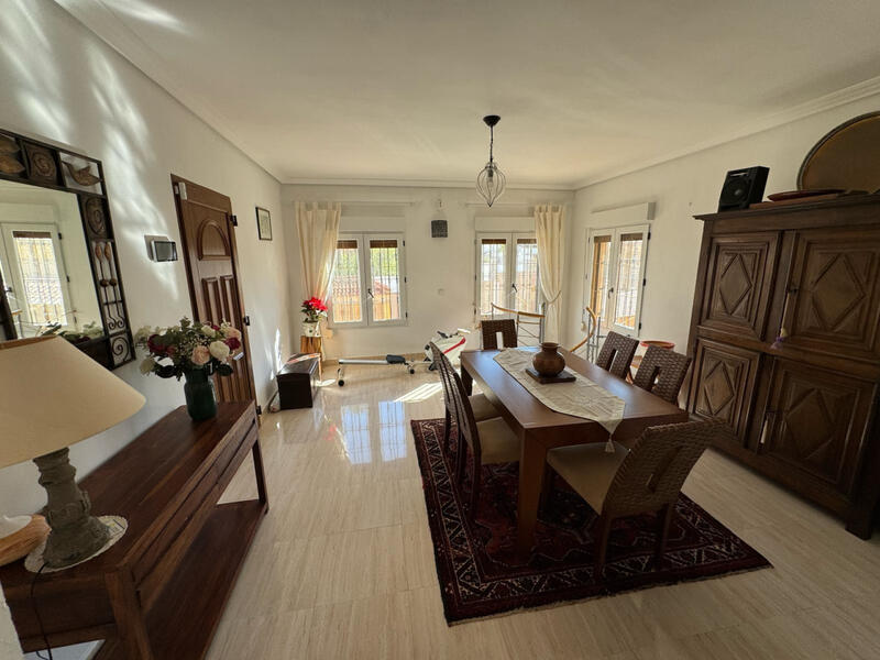 4 sovrum Villa till salu