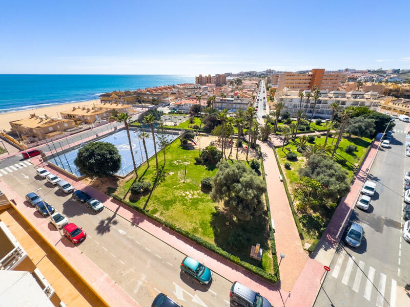 Lägenhet till salu i La Mata, Alicante