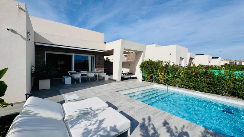 Villa till salu i Algorfa, Alicante