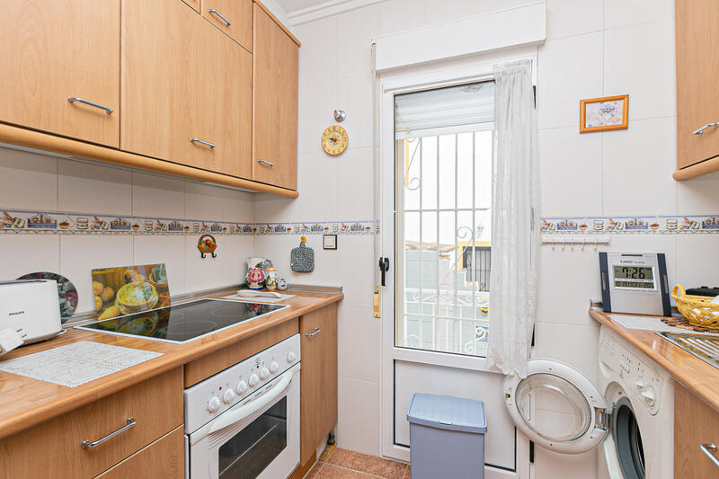 3 спальная комната городская тюрьма продается 3 спальная комната городская тюрьма продается