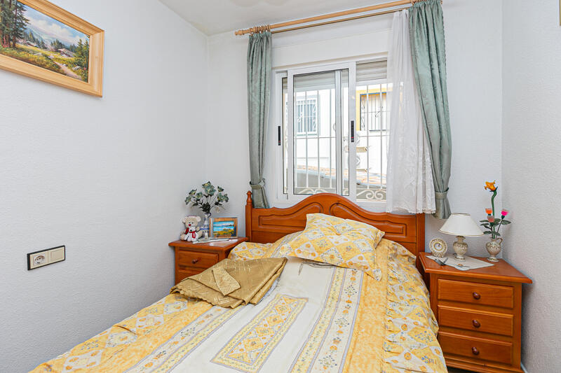 3 спальная комната городская тюрьма продается 3 спальная комната городская тюрьма продается