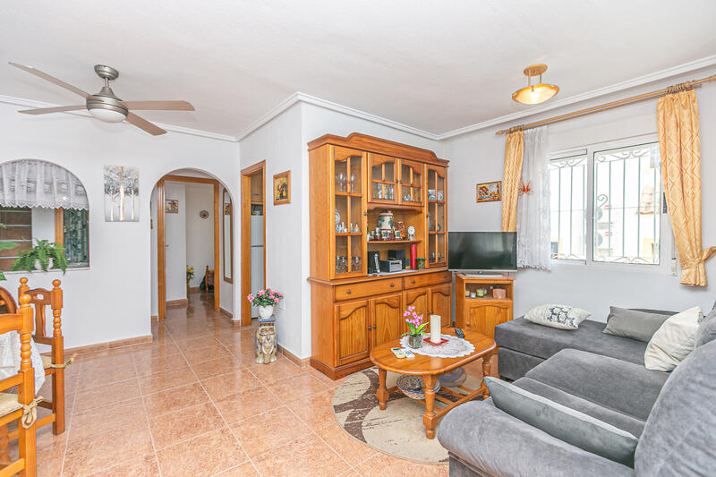 3 спальная комната городская тюрьма продается 3 спальная комната городская тюрьма продается