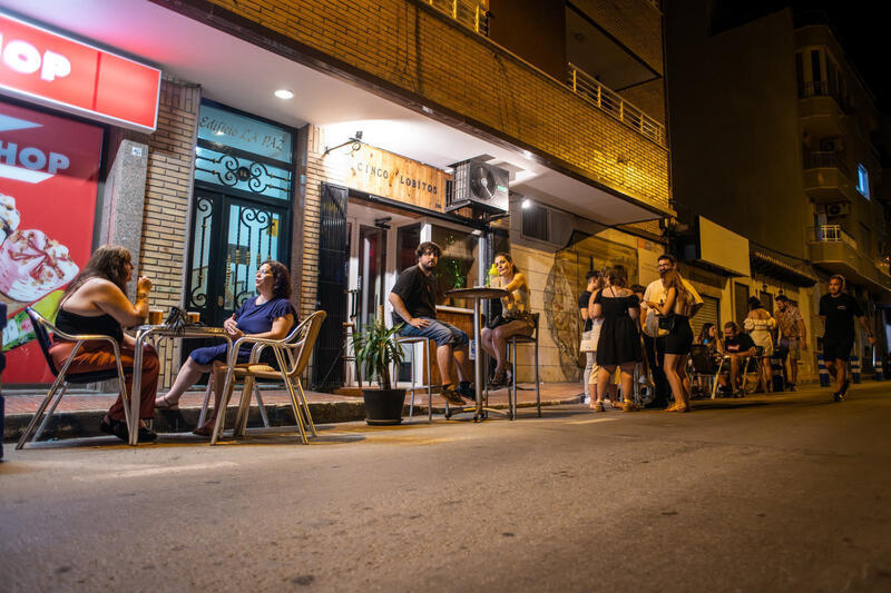 1 спальная комната Коммерческая недвижимость в долгосрочную аренду