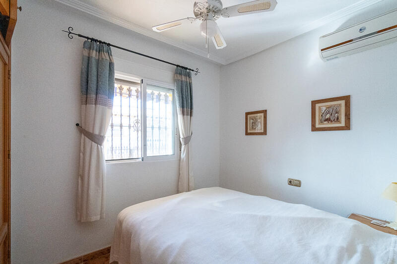 2 Cuarto Villa en venta 2 Cuarto Villa en venta