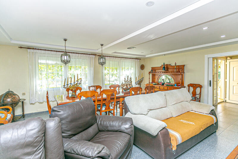 7 soverom Villa til salgs 7 soverom Villa til salgs