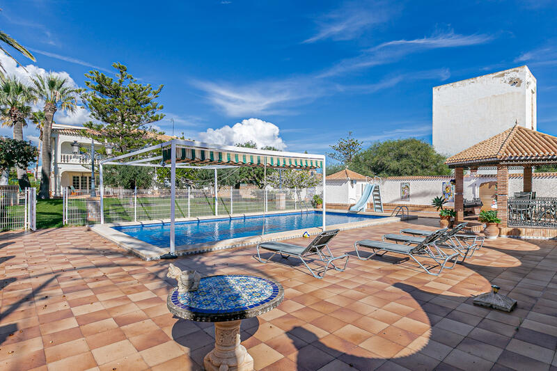 7 soverom Villa til salgs 7 soverom Villa til salgs