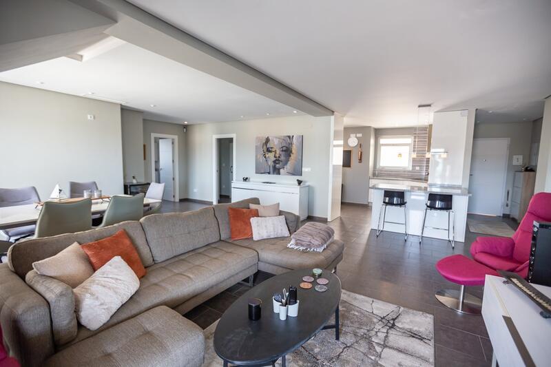 4 bedroom Apartment for sale 4 bedroom Apartment for sale