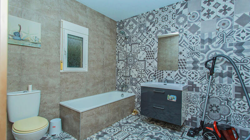 6 bedroom Villa for sale