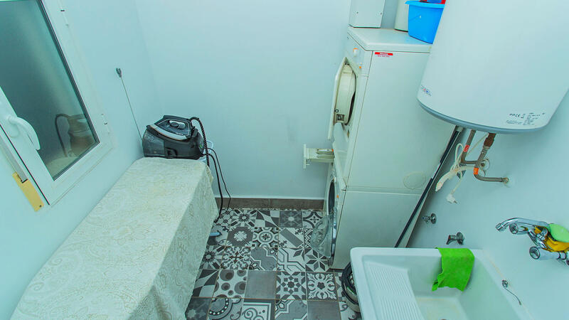 6 bedroom Villa for sale