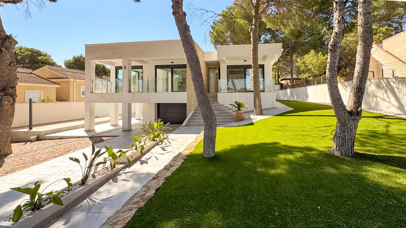 4 bedroom Villa for sale