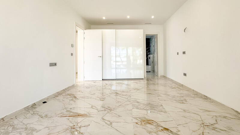 4 bedroom Villa for sale