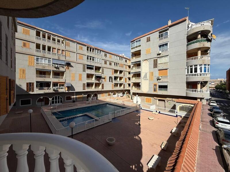 Apartment for sale in Torrevieja, Alicante