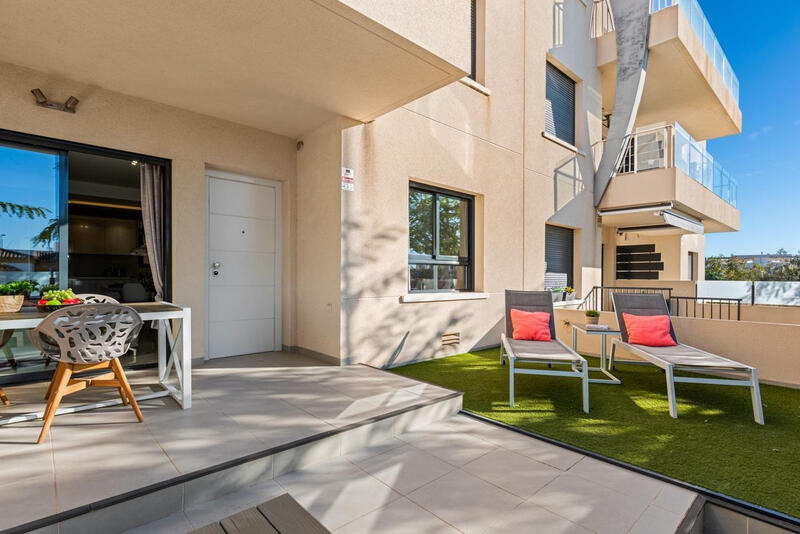 2 slaapkamer Appartement Te koop 2 slaapkamer Appartement Te koop