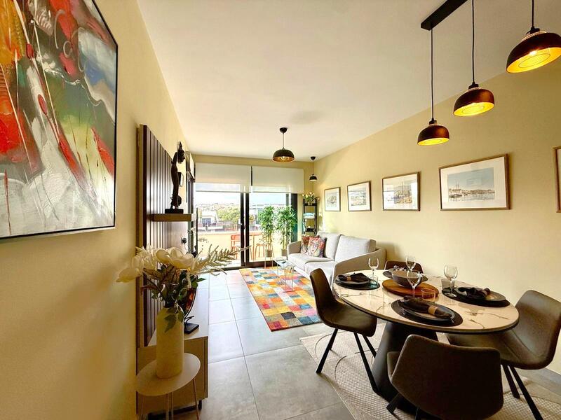 2 bedroom Apartment for sale