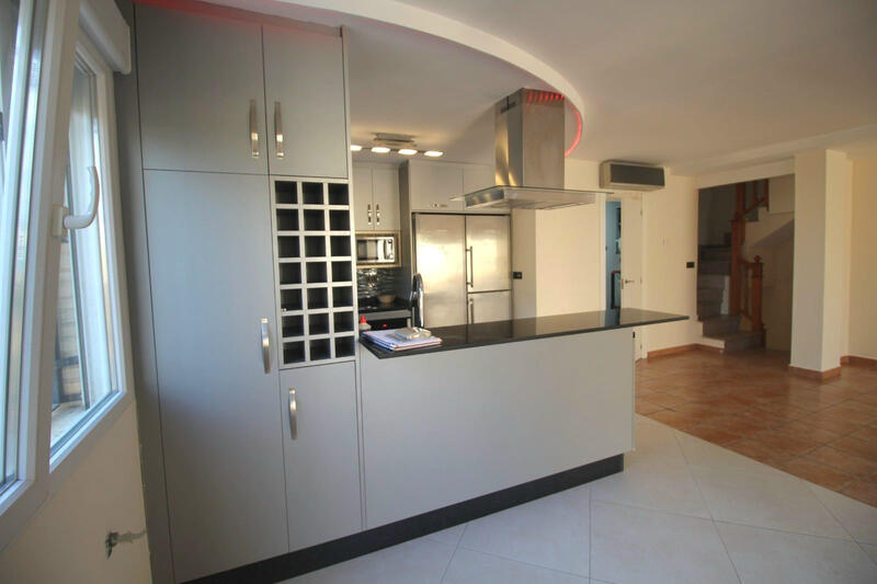 4 bedroom Villa for sale 4 bedroom Villa for sale