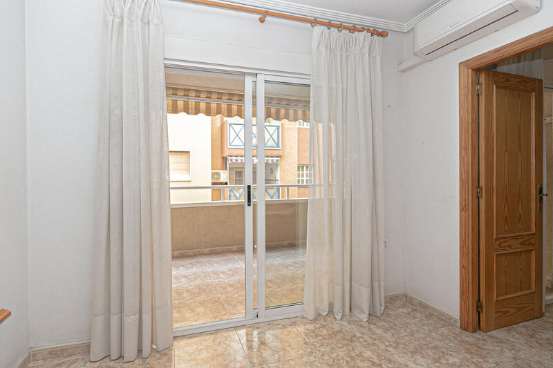 2 slaapkamer Appartement Te koop