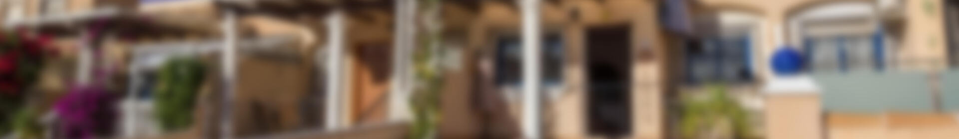 2 bedroom Townhouse for sale