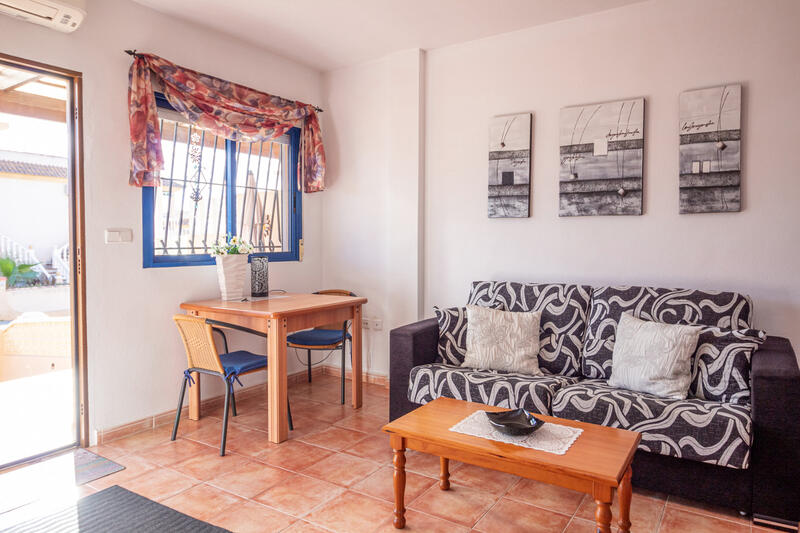 2 bedroom Townhouse for sale