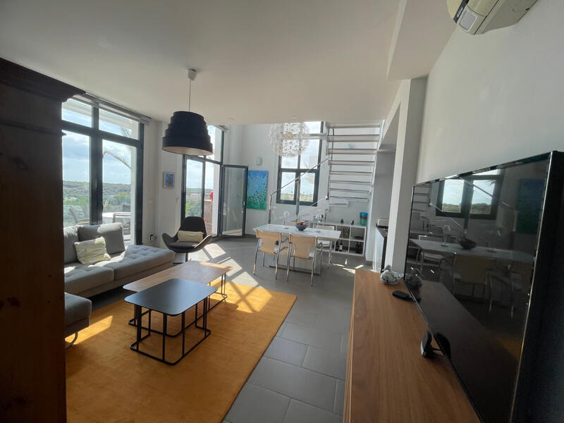 3 bedroom Apartment for sale