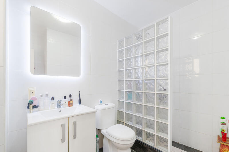 2 soveværelse Byhus til salg