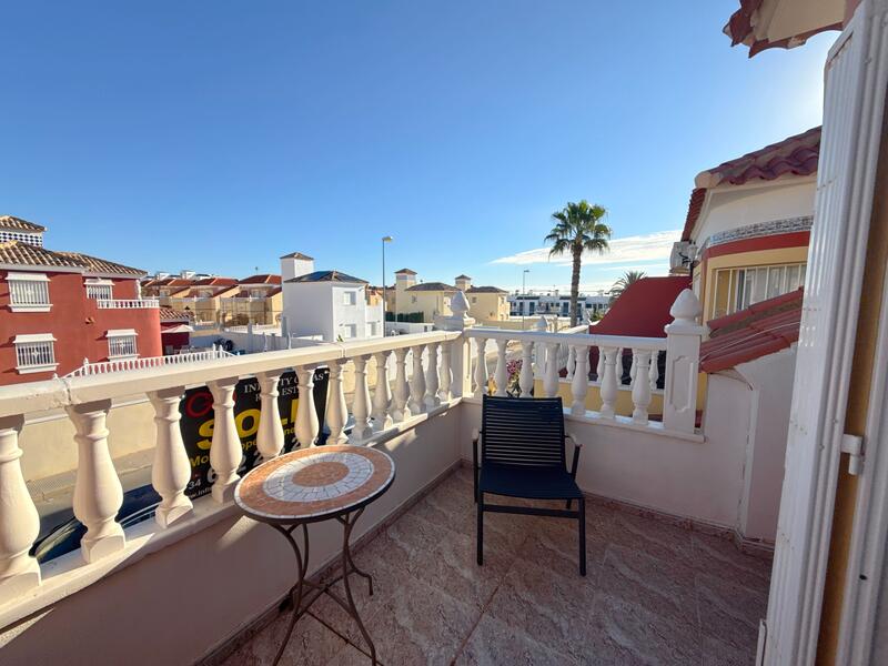 2 Schlafzimmer Stadthaus zu verkaufen