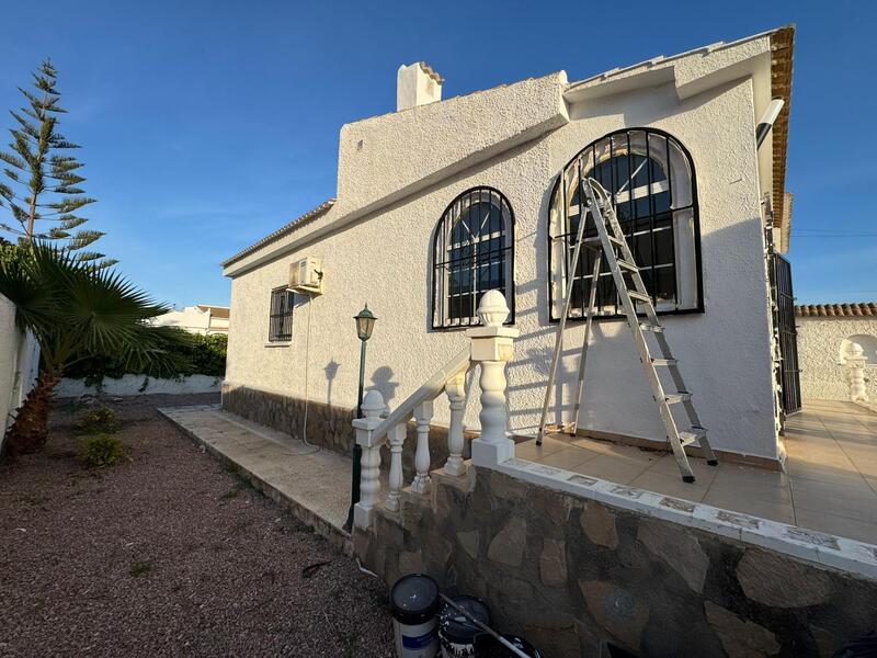 2 bedroom Villa for sale