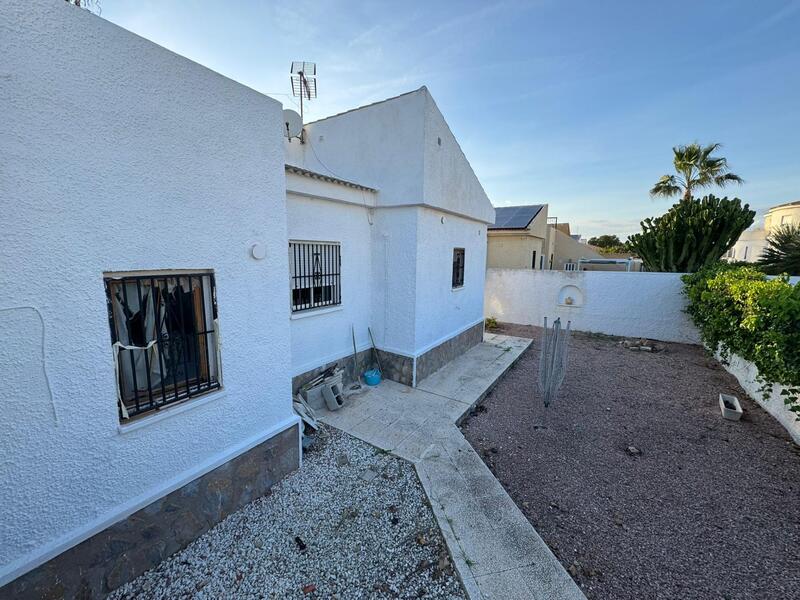 2 bedroom Villa for sale