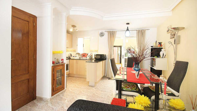 2 sovrum Radhus till salu