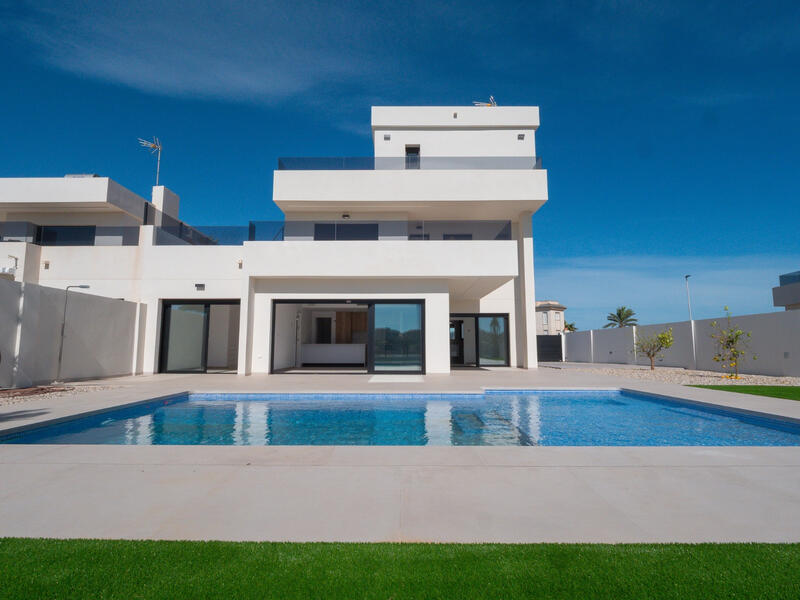 5 bedroom Villa for sale