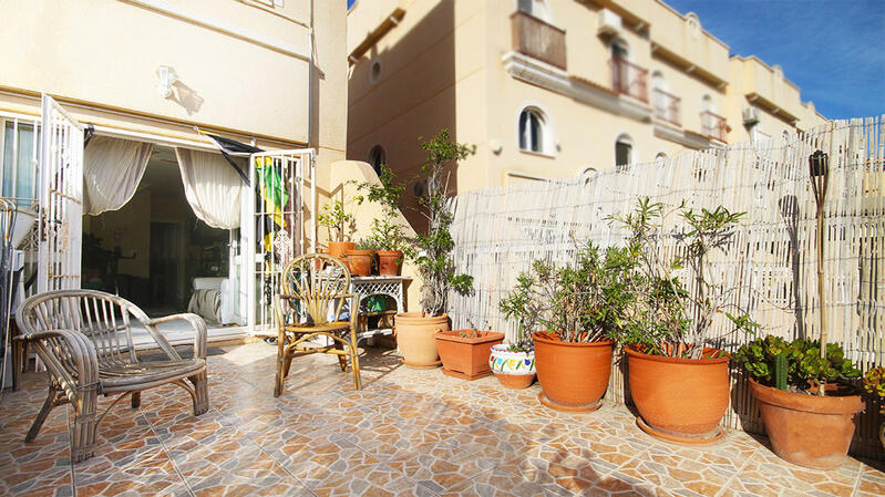 3 спальная комната городская тюрьма продается