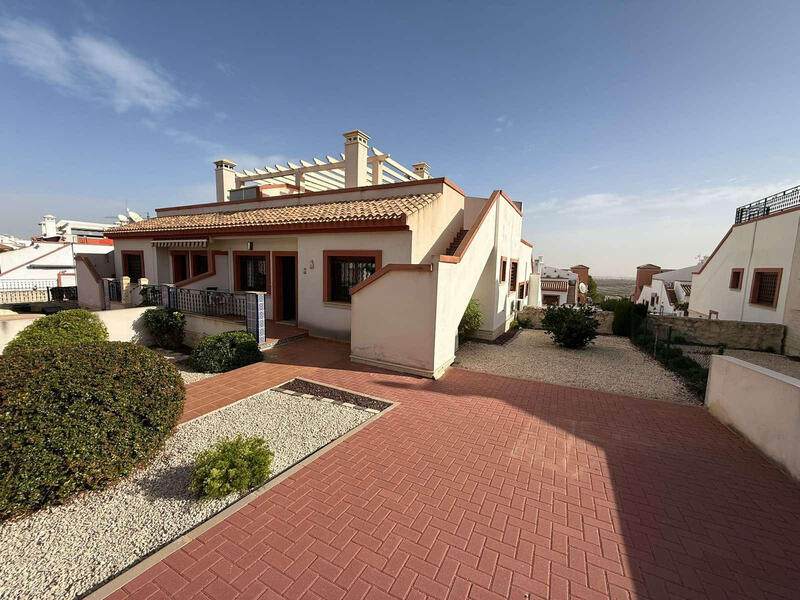 Villa for sale in San Miguel de Salinas, Alicante