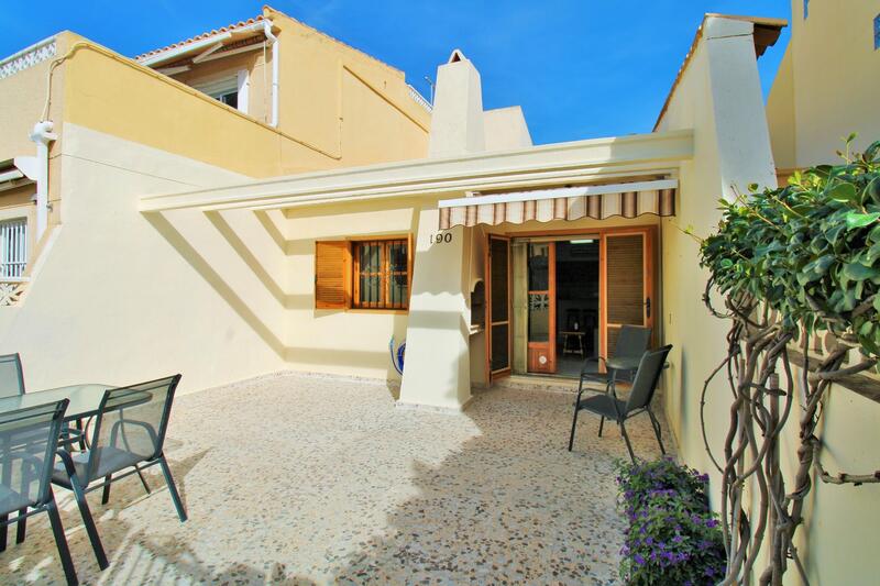 1 slaapkamer Villa Te koop