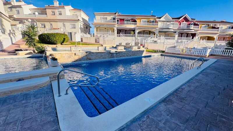 2 bedroom Townhouse for sale 2 bedroom Townhouse for sale