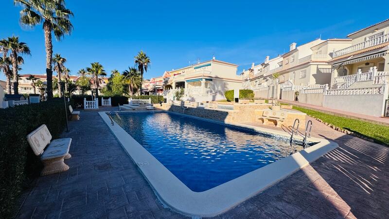 2 bedroom Townhouse for sale 2 bedroom Townhouse for sale