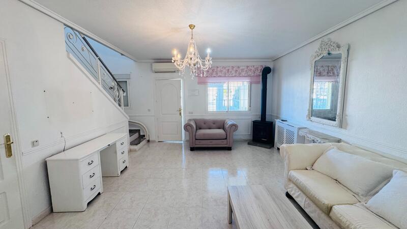 2 bedroom Townhouse for sale 2 bedroom Townhouse for sale