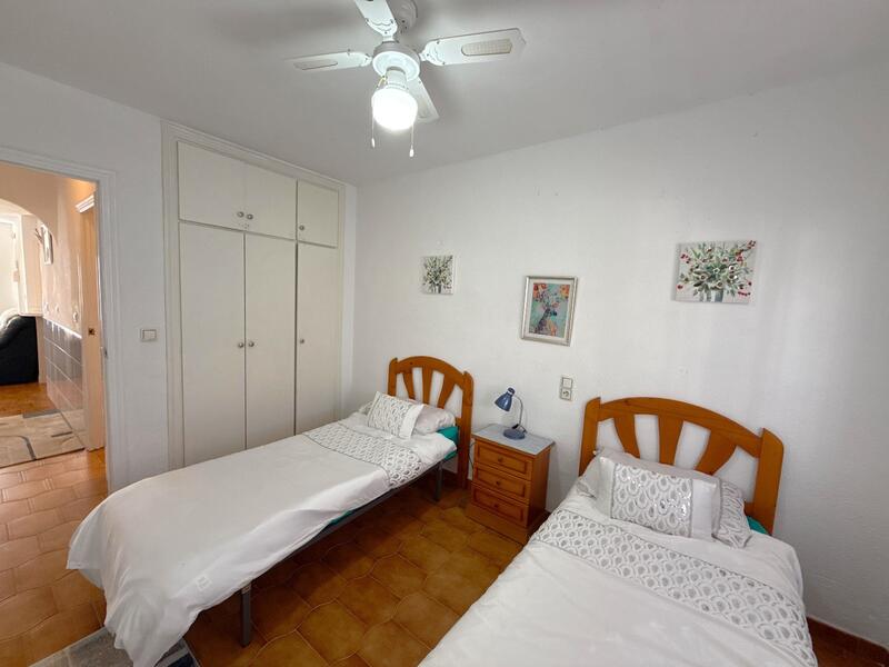 3 slaapkamer Gezinswoning Te koop