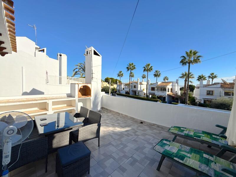 3 slaapkamer Gezinswoning Te koop