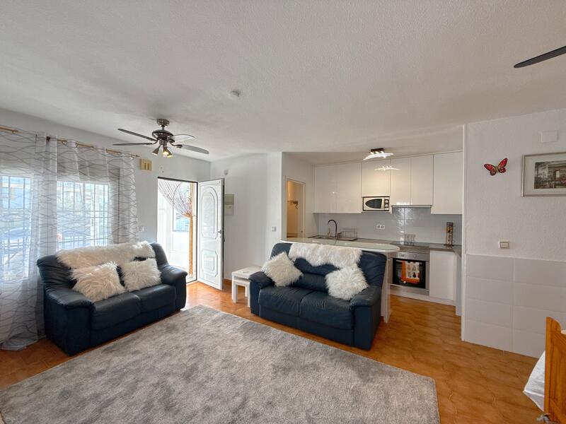 3 slaapkamer Gezinswoning Te koop