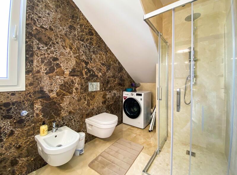 4 bedroom Villa for sale