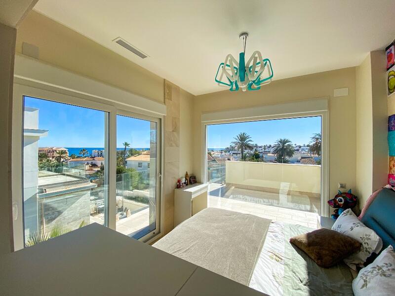 4 bedroom Villa for sale