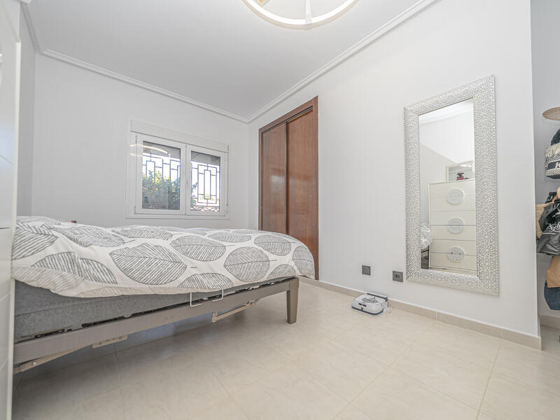 3 Schlafzimmer Villa zu verkaufen 3 Schlafzimmer Villa zu verkaufen