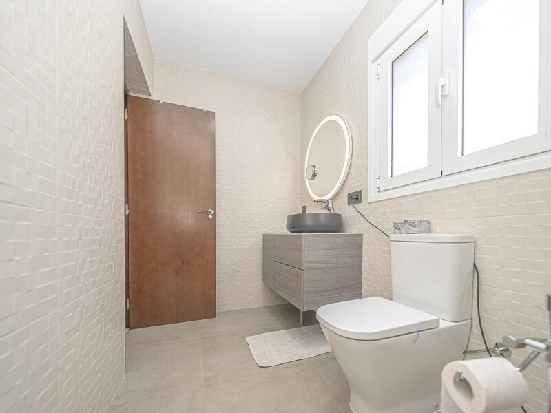 3 Schlafzimmer Villa zu verkaufen 3 Schlafzimmer Villa zu verkaufen