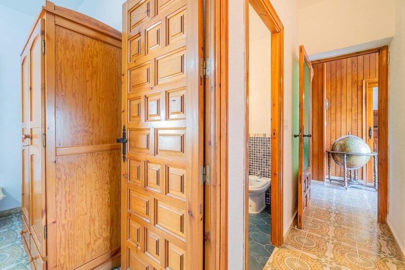 4 slaapkamer Villa Te koop 4 slaapkamer Villa Te koop