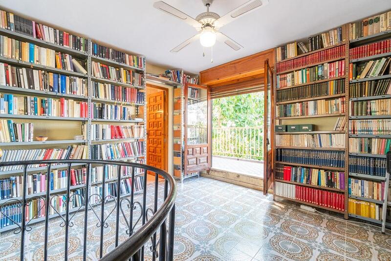 4 slaapkamer Villa Te koop 4 slaapkamer Villa Te koop