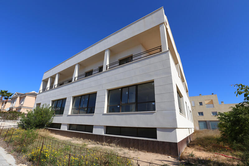 Commercial Property for sale in La Zenia, Alicante