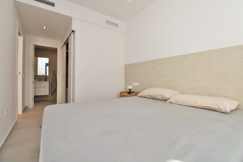 2 soveværelse Byhus til salg