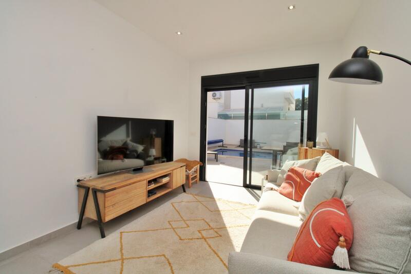 2 soveværelse Byhus til salg