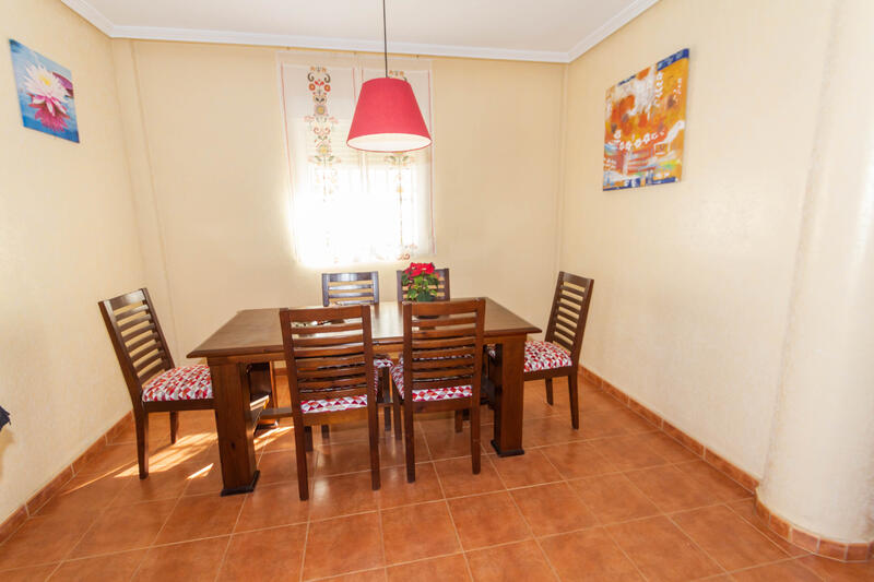 4 Cuarto Villa en venta