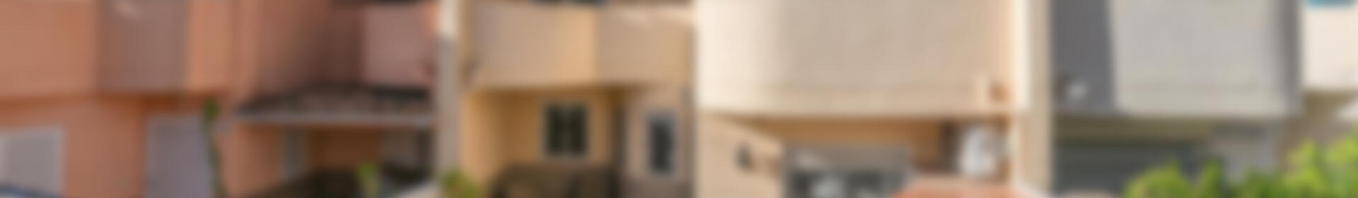 2 slaapkamer Gezinswoning Te koop